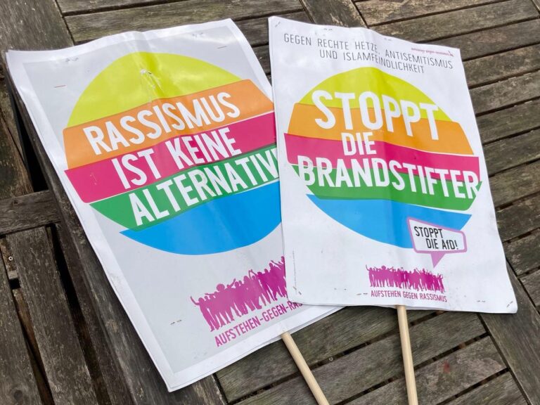 Aufstehen gegen Rechts: Wir bleiben #stabil!